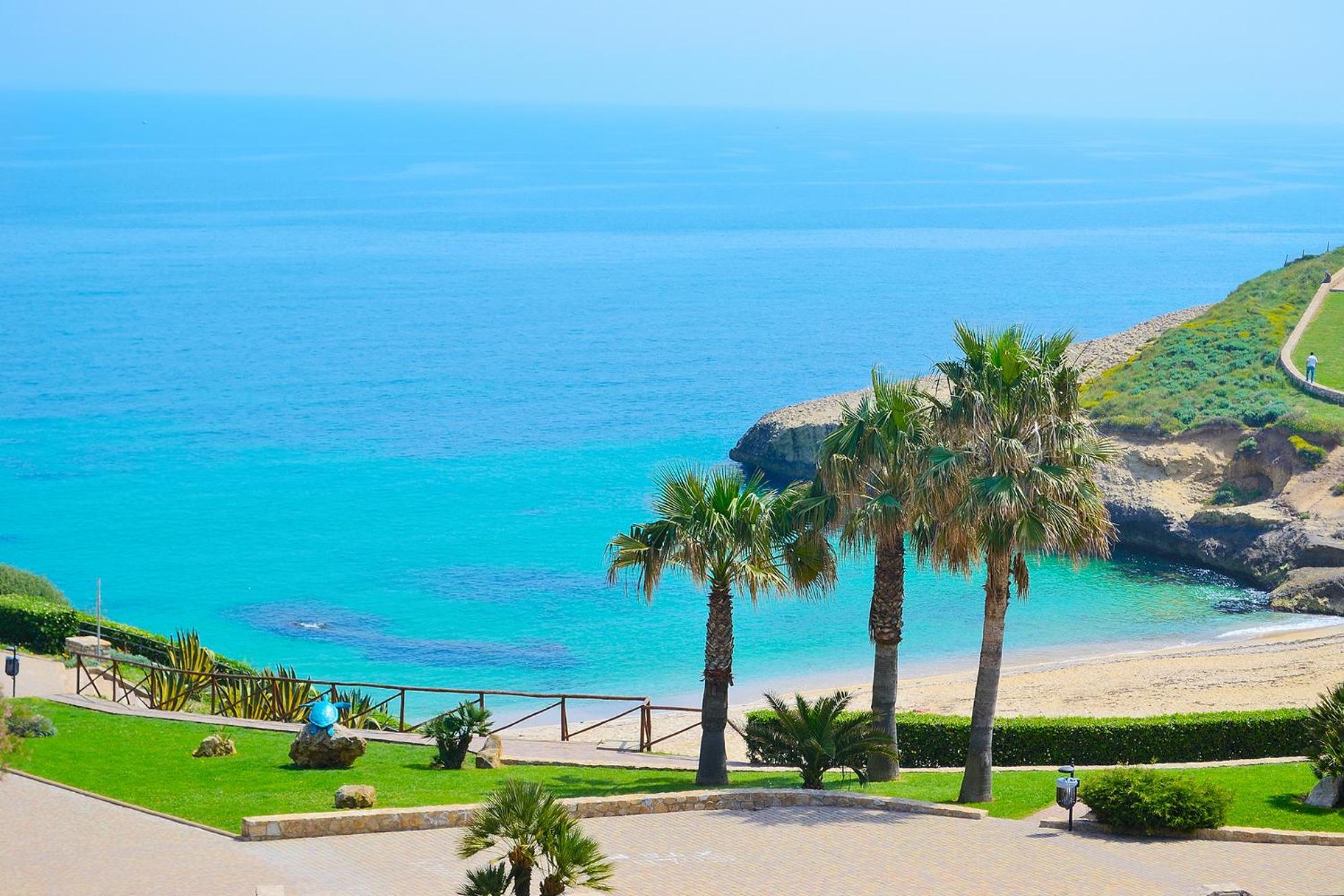 Golden House Hotell Porto Torres Exteriör bild