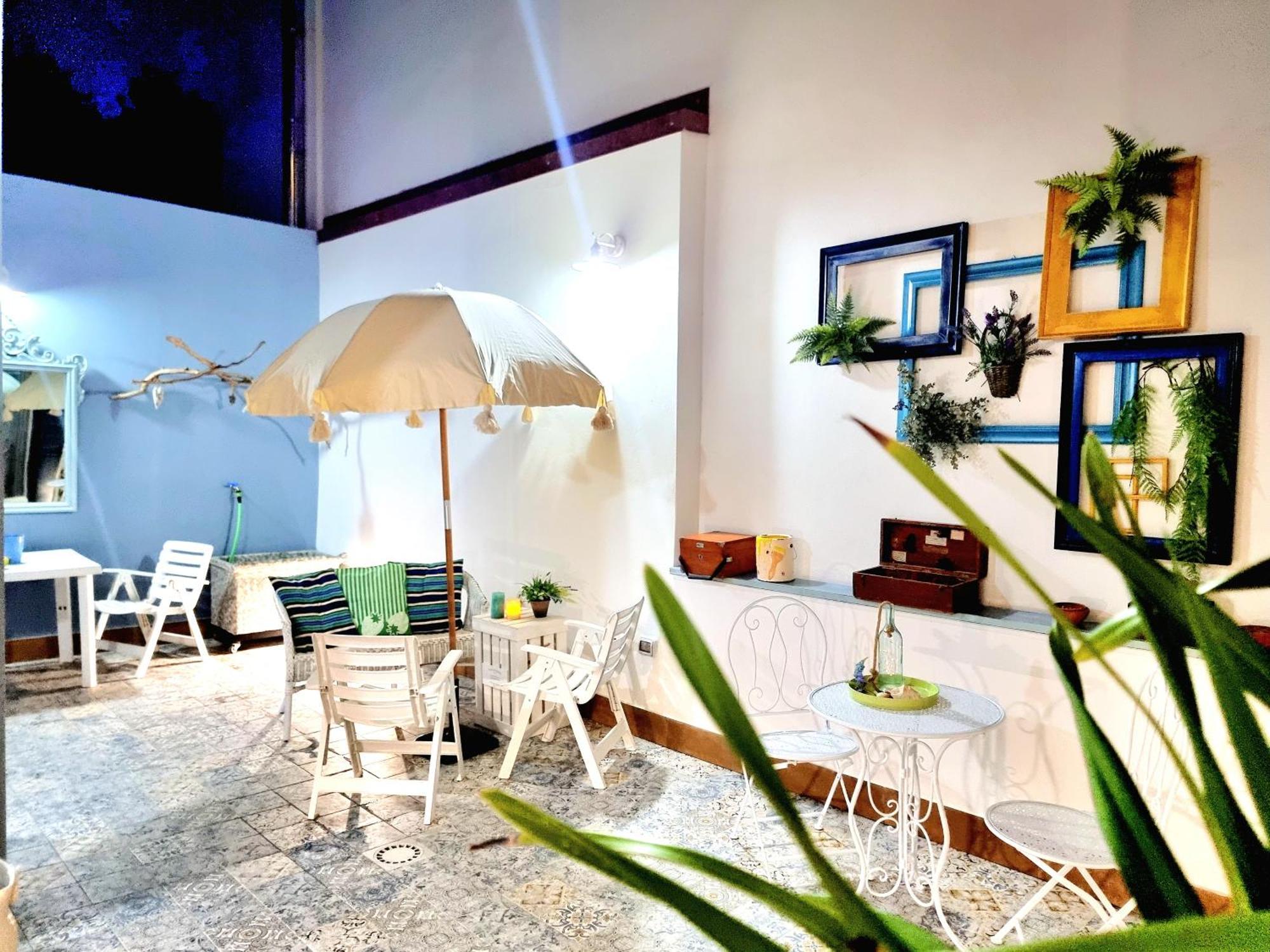 Golden House Hotell Porto Torres Exteriör bild